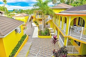 Coco La Palm Seaside Resort ***+