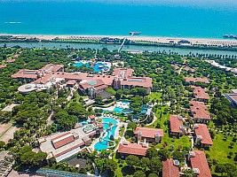 Gloria Golf *****