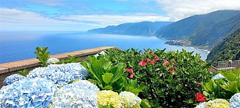 Madeira - květinová a turistická