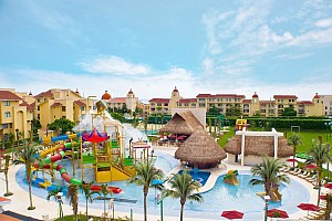 ALL RITMO CANCÚN RESORT AND WATERPARK ****