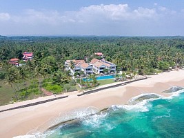Sri Sharavi Beach Villas & Spa *****