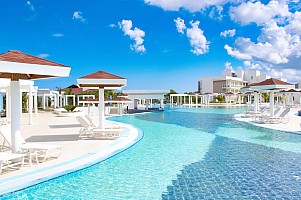 Gran Muthu Ensenada *****